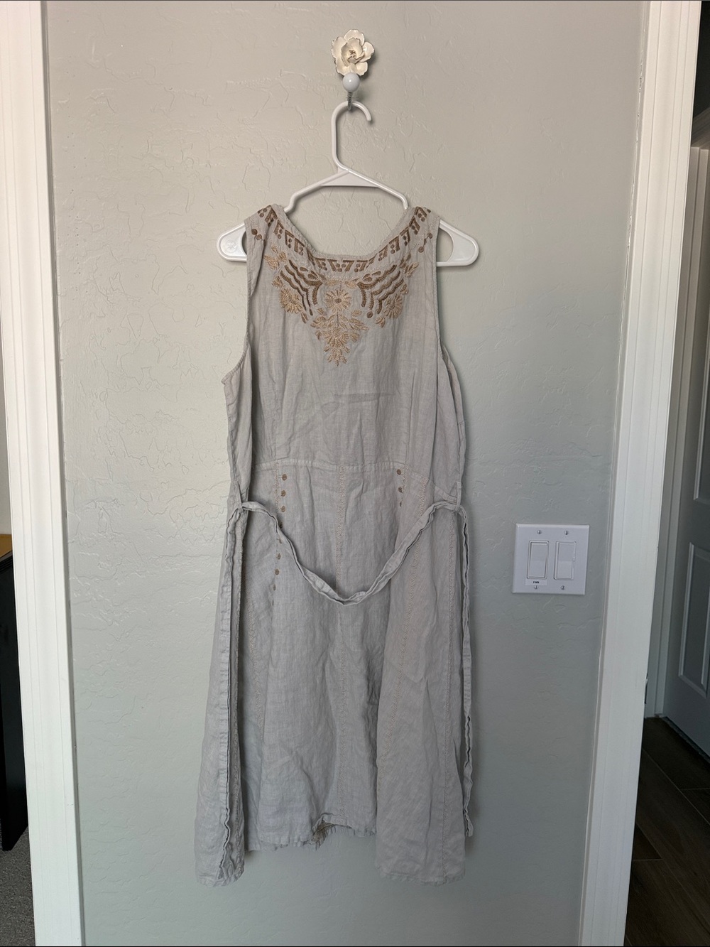Johnny Was Embroidered Cream & tan Floral Tank dress - Picture 4 of 6